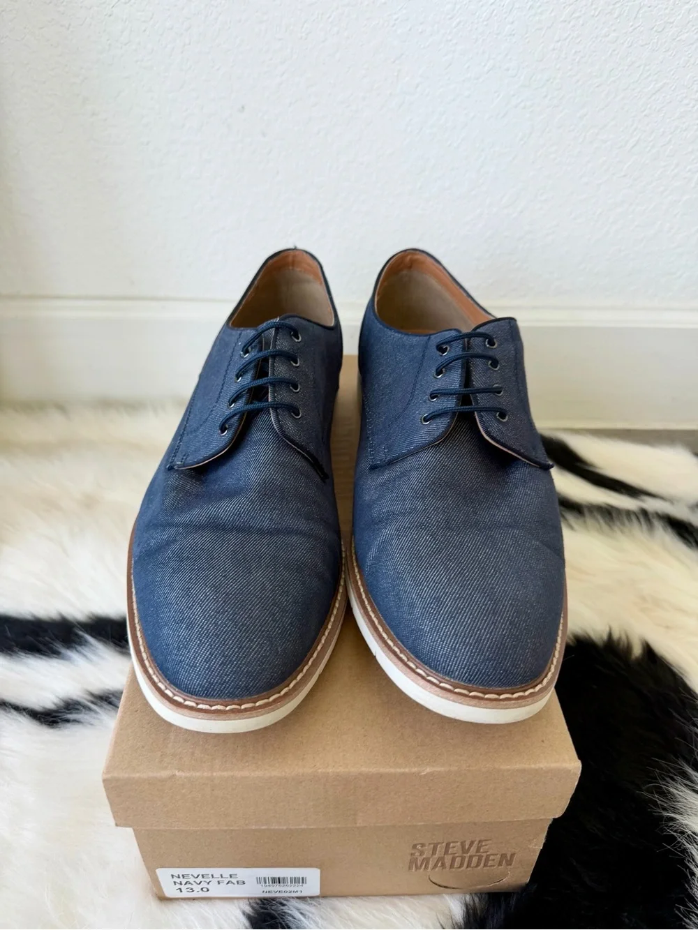 Steve Madden Men's Navy Canvas Derby Shoes, size 13, very good condition
